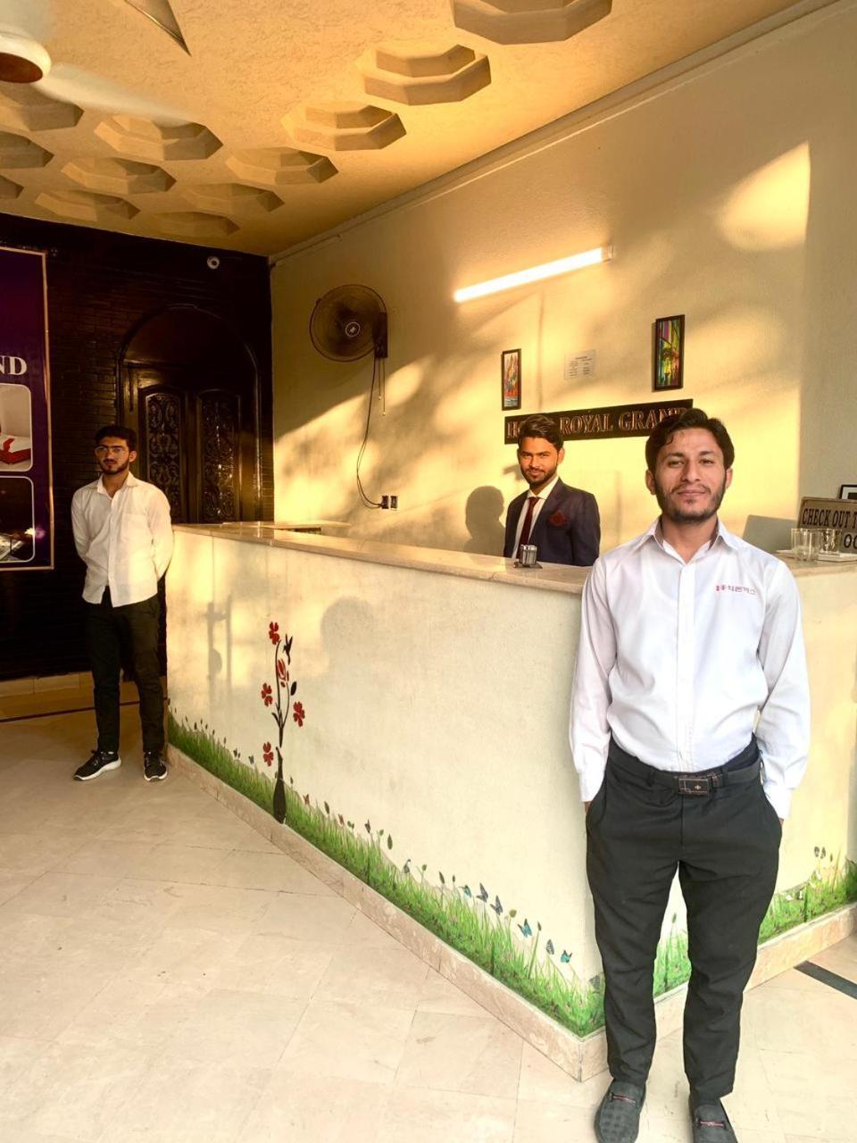 לאהור Hotel Royal Grand מראה חיצוני תמונה