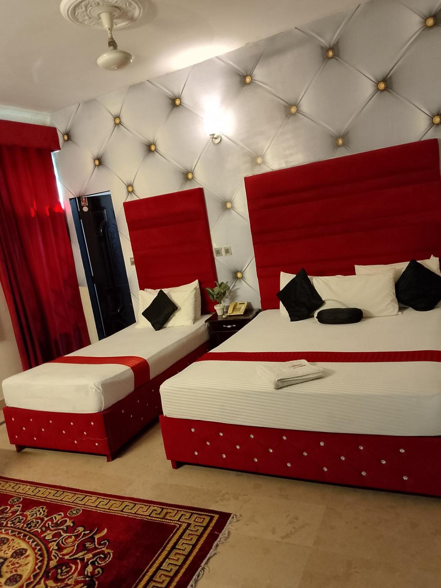 לאהור Hotel Royal Grand מראה חיצוני תמונה
