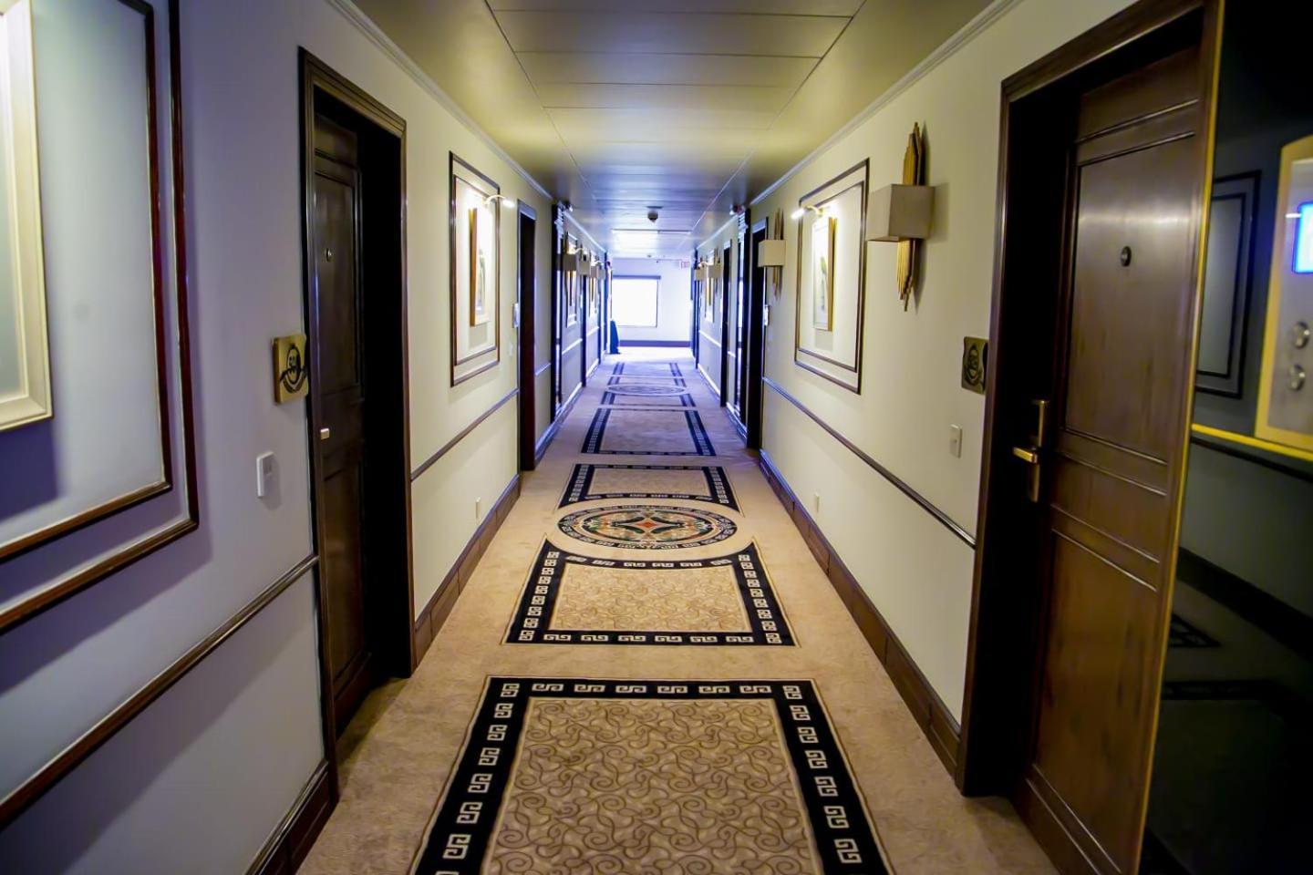 לאהור Hotel Royal Grand מראה חיצוני תמונה