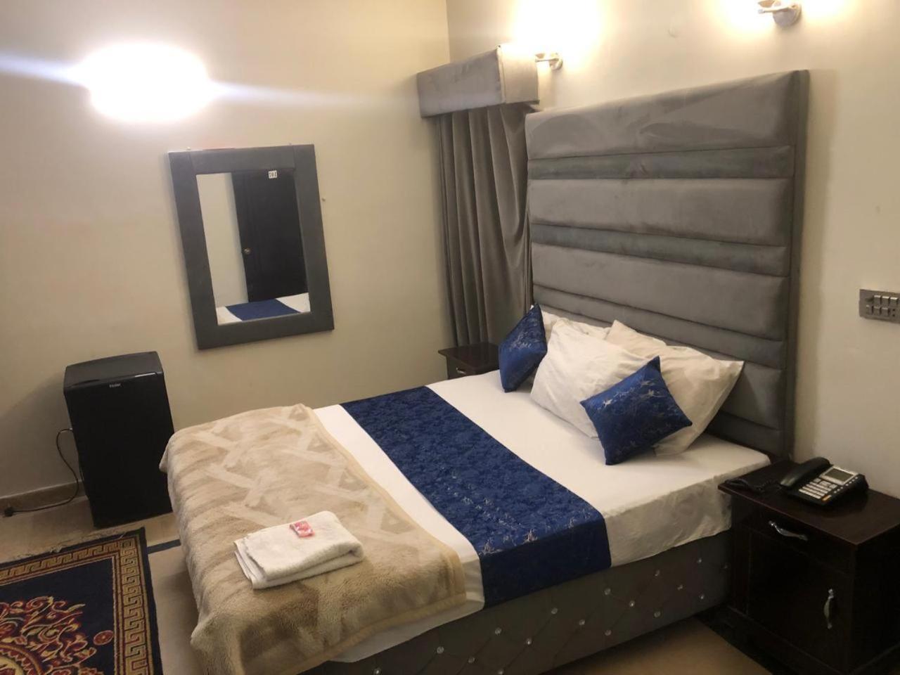 לאהור Hotel Royal Grand מראה חיצוני תמונה